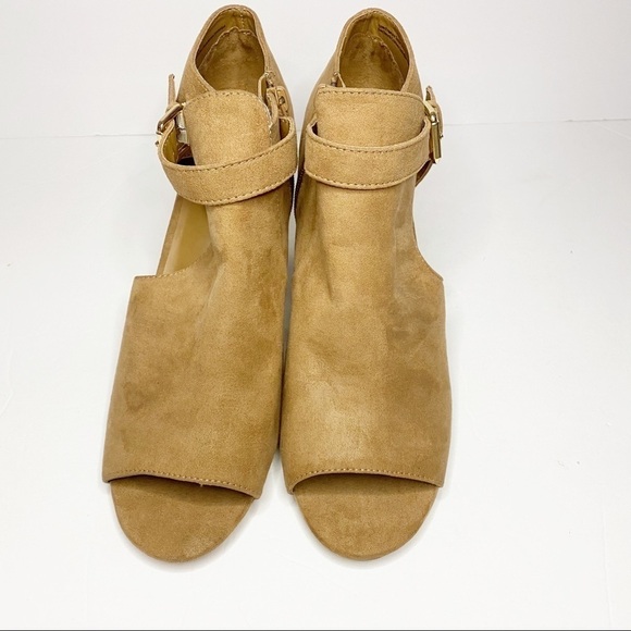 14th & Union Birkley Cutout Block Heel Booties - Picture 5 of 14